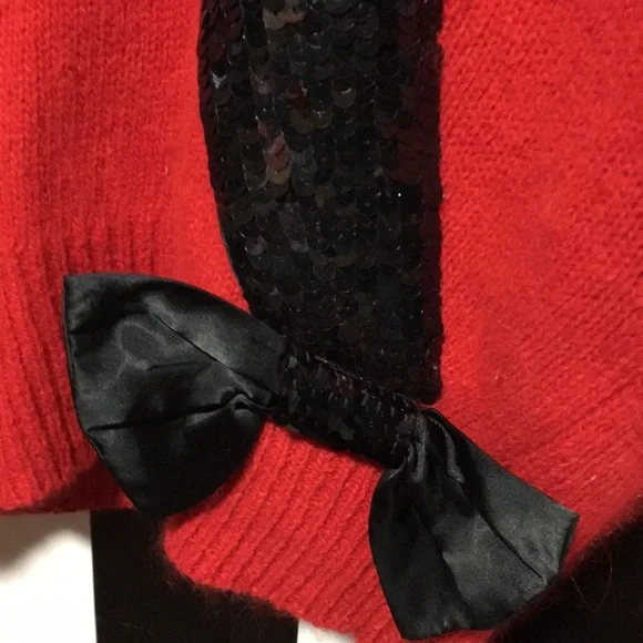 Red & Black 1980s Vintage Angora & Silk Sequin Bow Sweater Size Small/Medium 2/6 - Picture 6 of 10